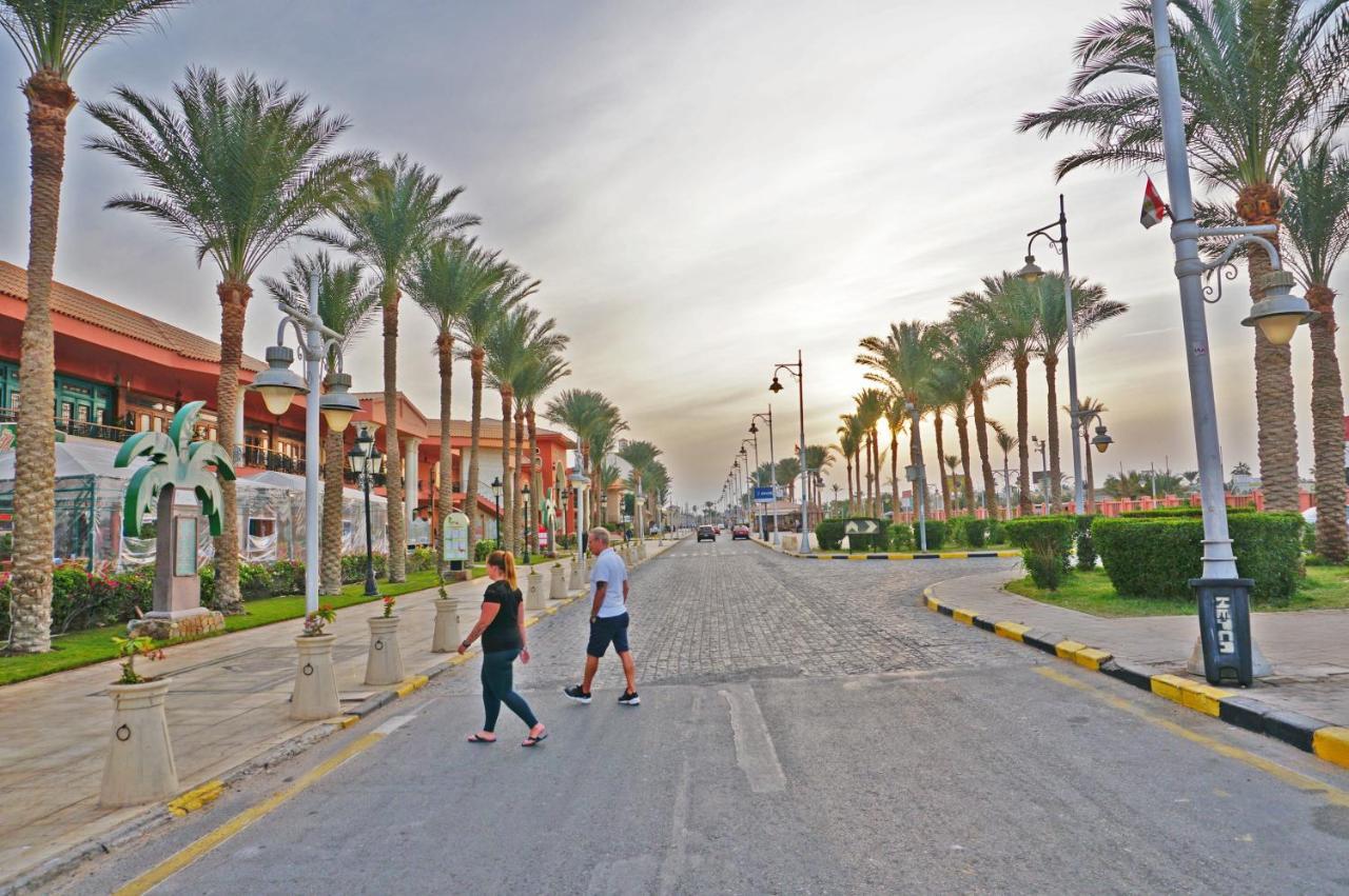 The Touristic Promenade Apartment ฮูร์กาดา ภายนอก รูปภาพ